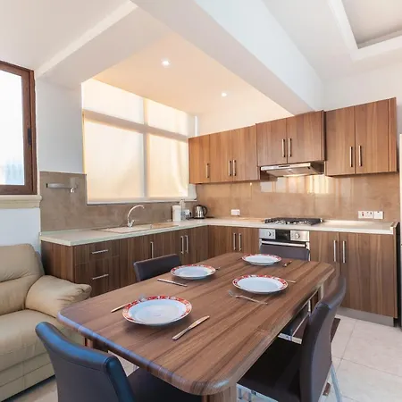 Apartment Ab6 - Stunning Seafront Penthouse *