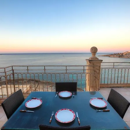 Ab6 - Stunning Seafront Penthouse Apartamento St Paul's Bay